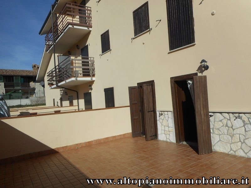ROCCA DI MEZZO-ROVERE zona...